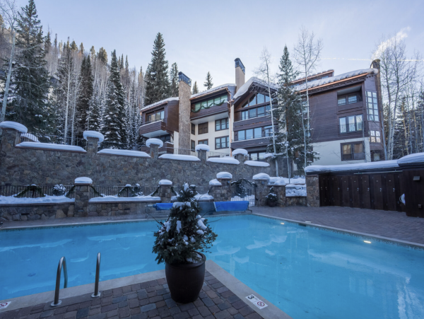 Ski in Ski out Golden Peak Vail- Three Bedrooms